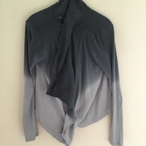 $128! Anthropologie Grey & Blue Ombre Colored Top is New w/o Tags! Size Large